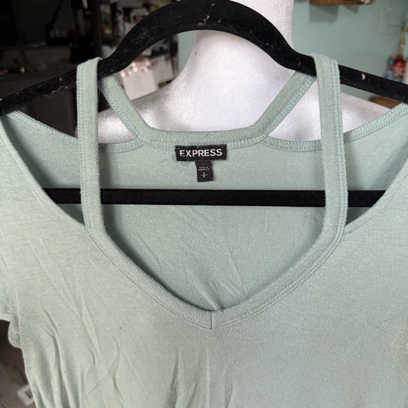 Express Women's V Neck With Cut Out Mint Short Sleeve Tee Size Small - Picture 2 of 5